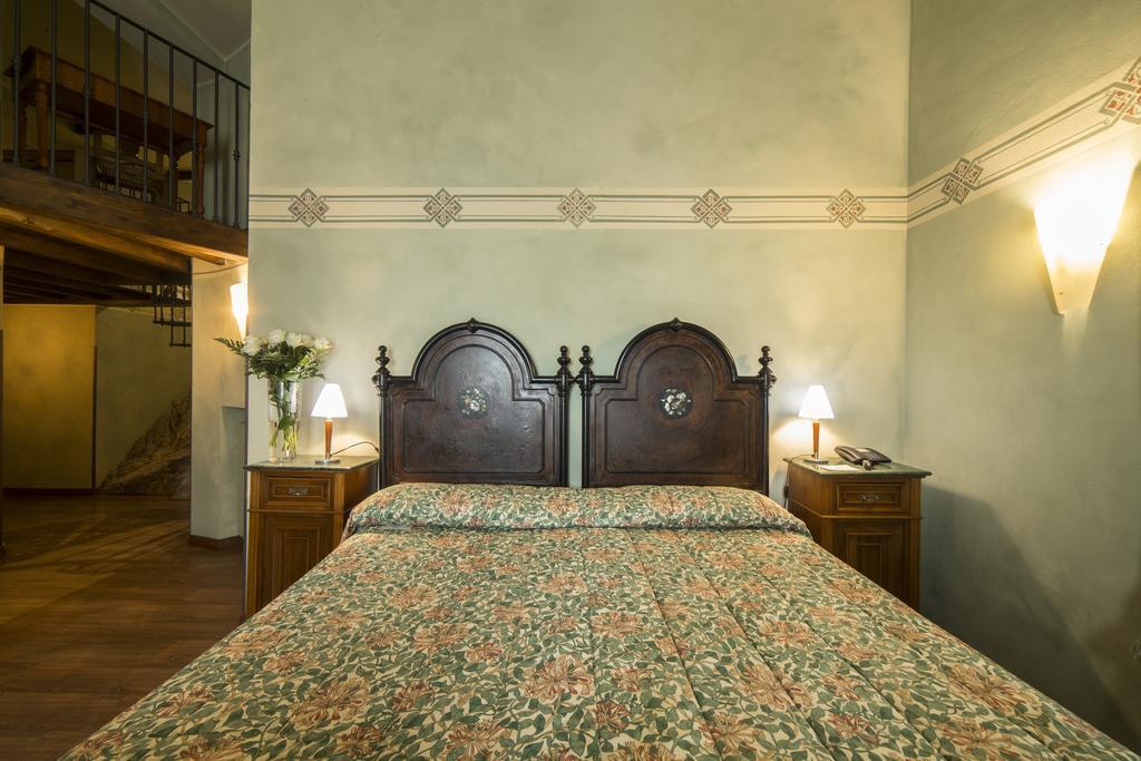 Al Borducan Romantic Hotel - Adults Only Varese Esterno foto